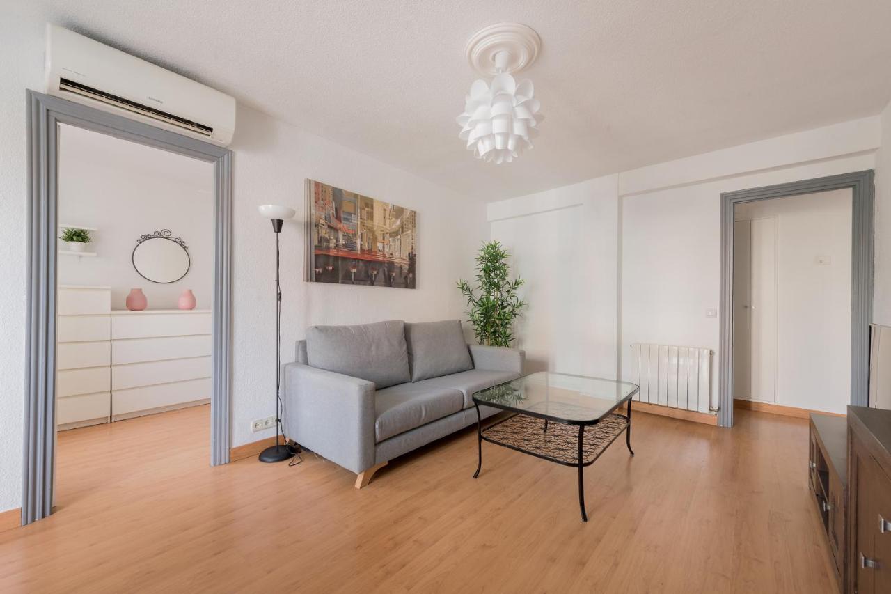 Apartament Caja Magica Arrendamiento De Temporada Madryt Zewnętrze zdjęcie